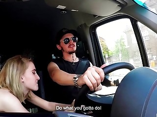 Driver gets a blowjob while cruising down the street