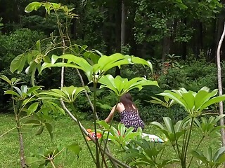 Teen babe loves playing with toys outside for an orgasm